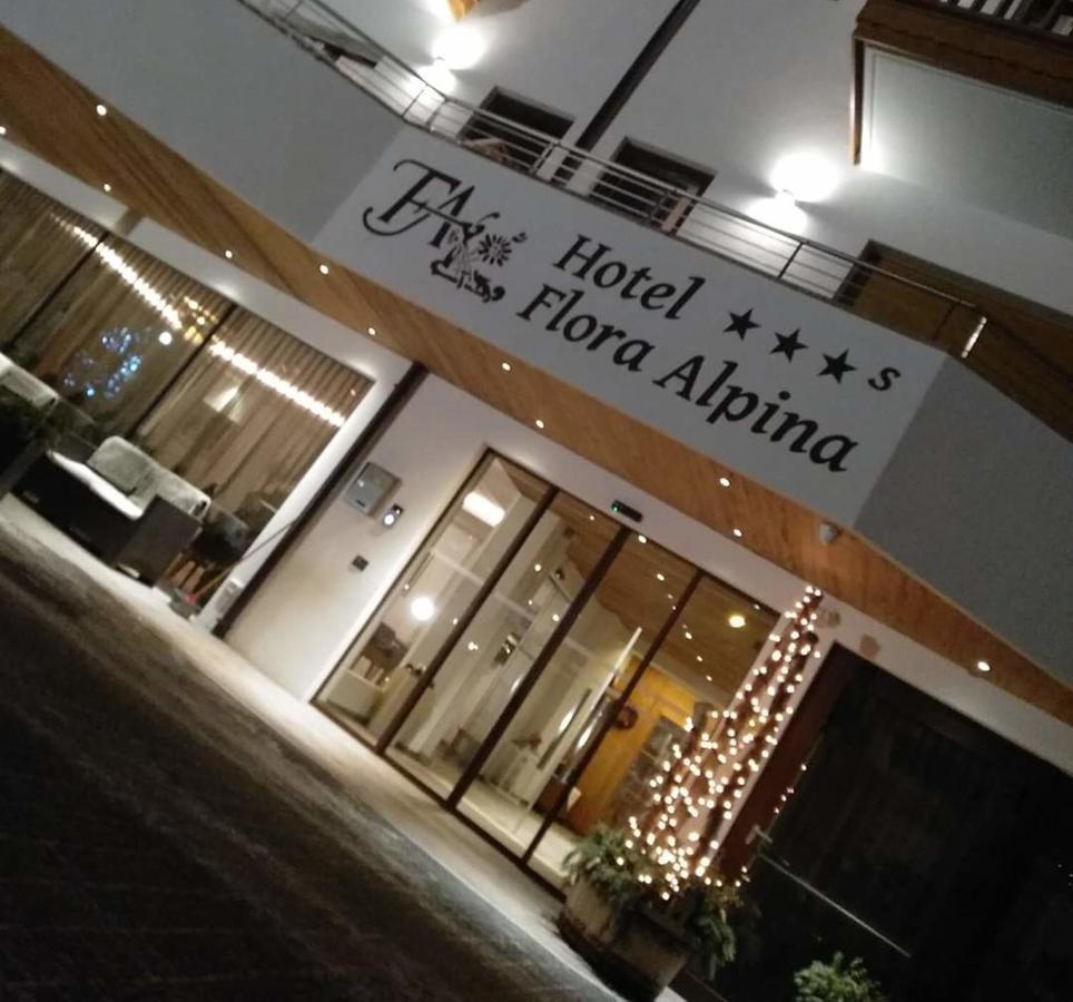 Hotel Flora Alpina Campitello di Fassa Ngoại thất bức ảnh