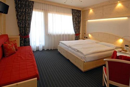 Hotel Flora Alpina Campitello di Fassa Ngoại thất bức ảnh
