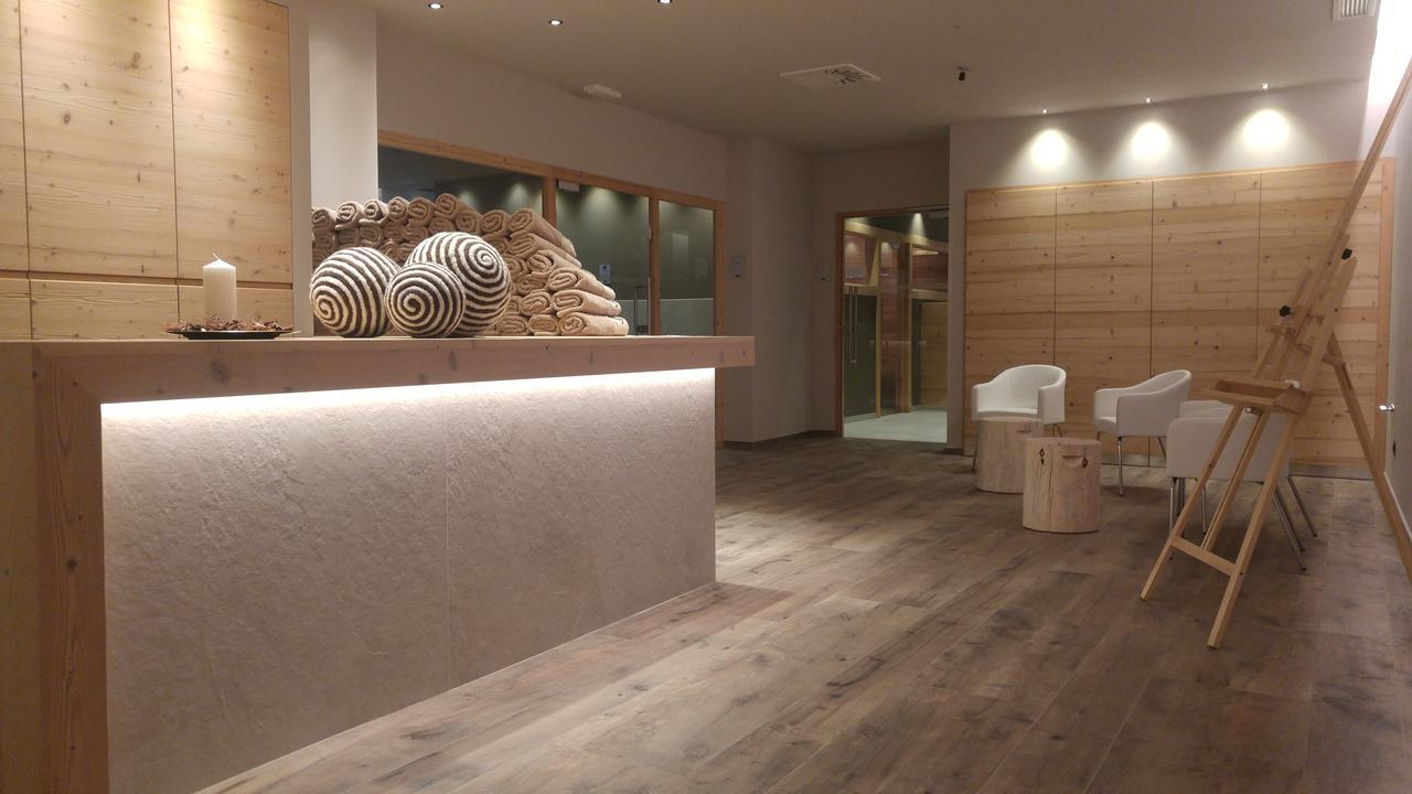 Hotel Flora Alpina Campitello di Fassa Ngoại thất bức ảnh